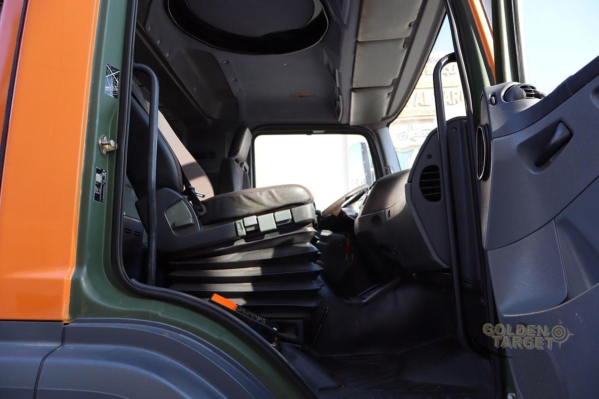 Used Mercedes Atego 1829 4x4 ATLAS 250.2T Crane 2008