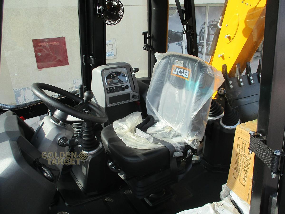 2025 JCB 3DX Plus 4x4 Backhoe Loader
