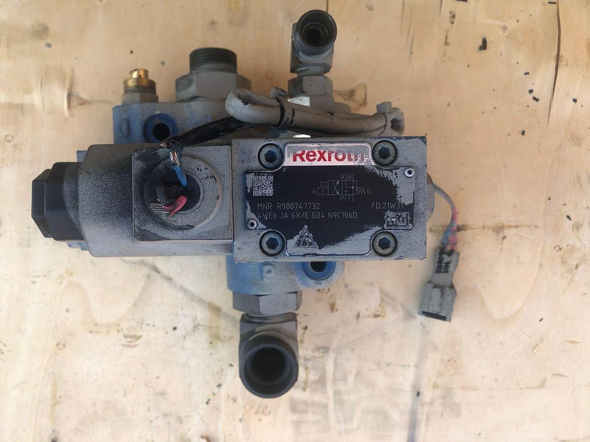 Used Tadano ATF-80 Directional Spool Valve with Solenoid