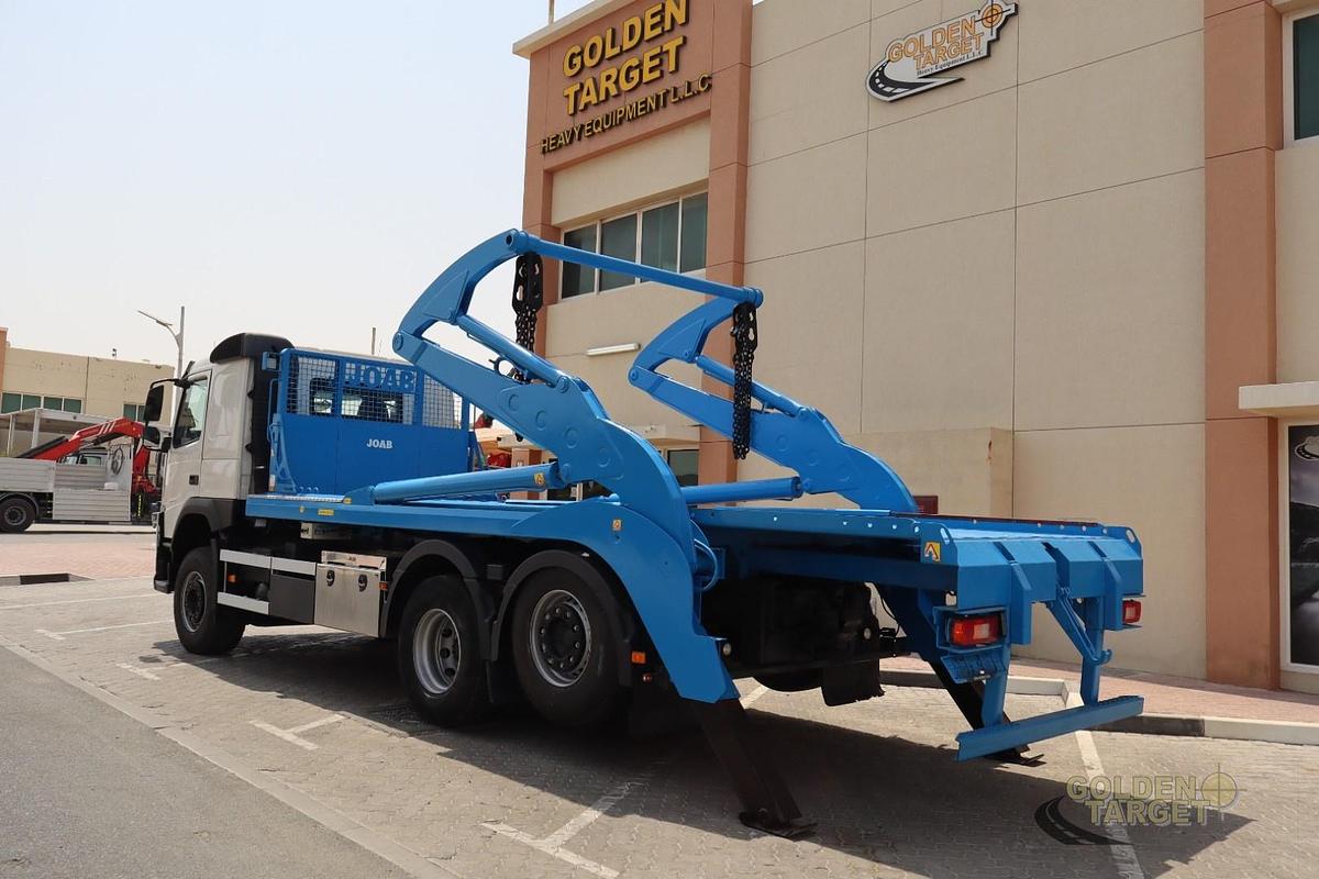 Used VOLVO  FM420 6x2 Double Skip Loader 2018