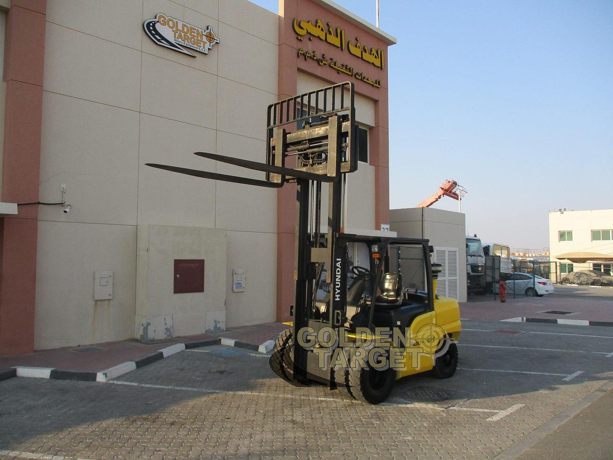 Used Hyundai 50D-9SA Diesel Forklift 2014