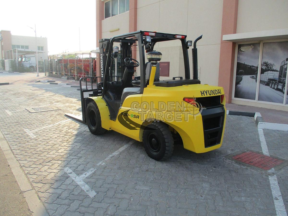 Used Hyundai 50D-9SA Diesel Forklift 2014