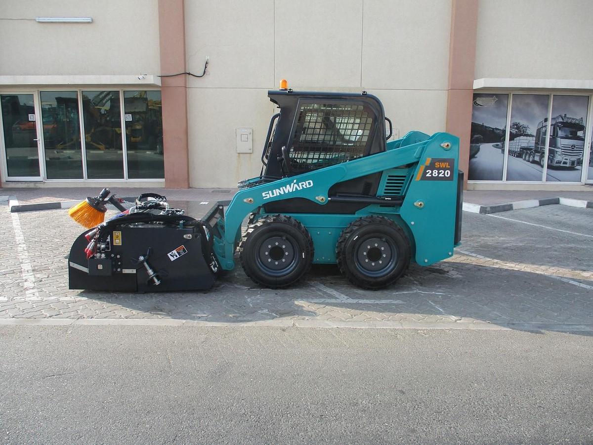 New Skid Steer Sweeper with side Brush 2025