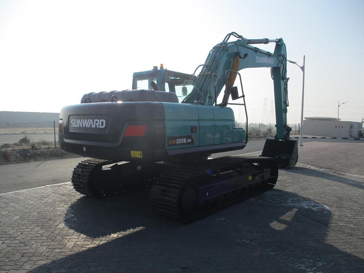 SUNWARD SWE225E-3H Hydraulic Excavator 2024