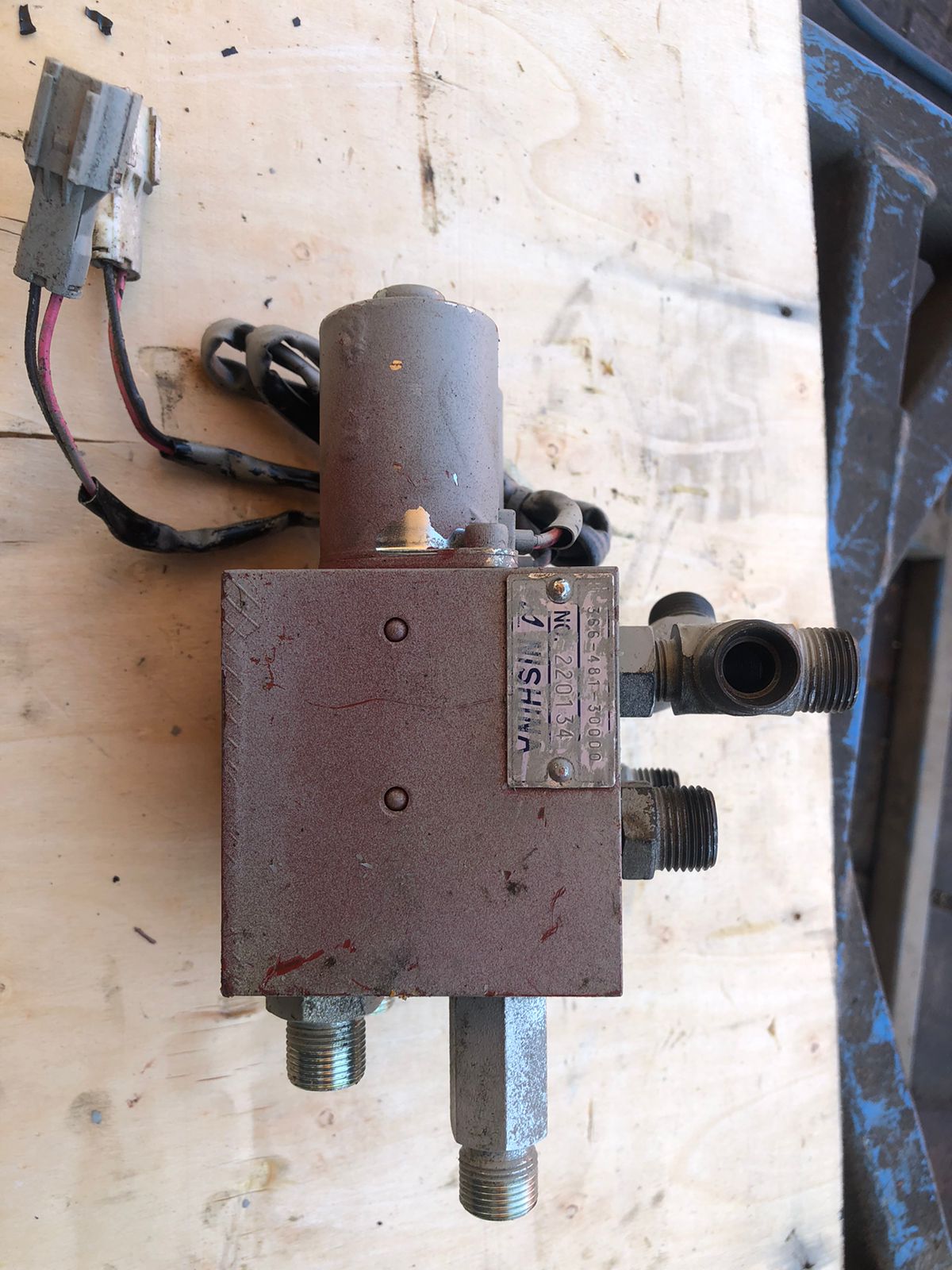 Used Tadano ATF-80 Holding Valve with Solenoid