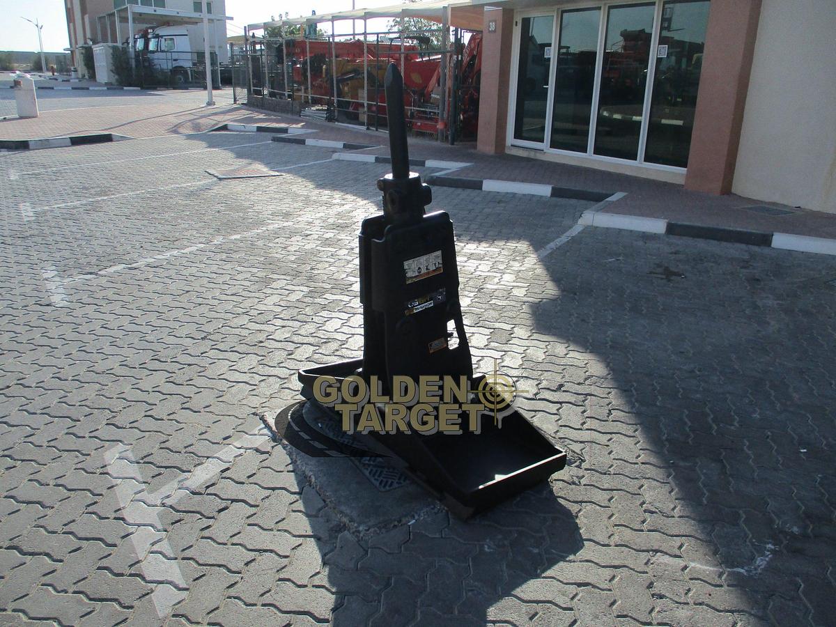 Used JOHN DEERE HB50 Skid Steer Jack Hammer 2007