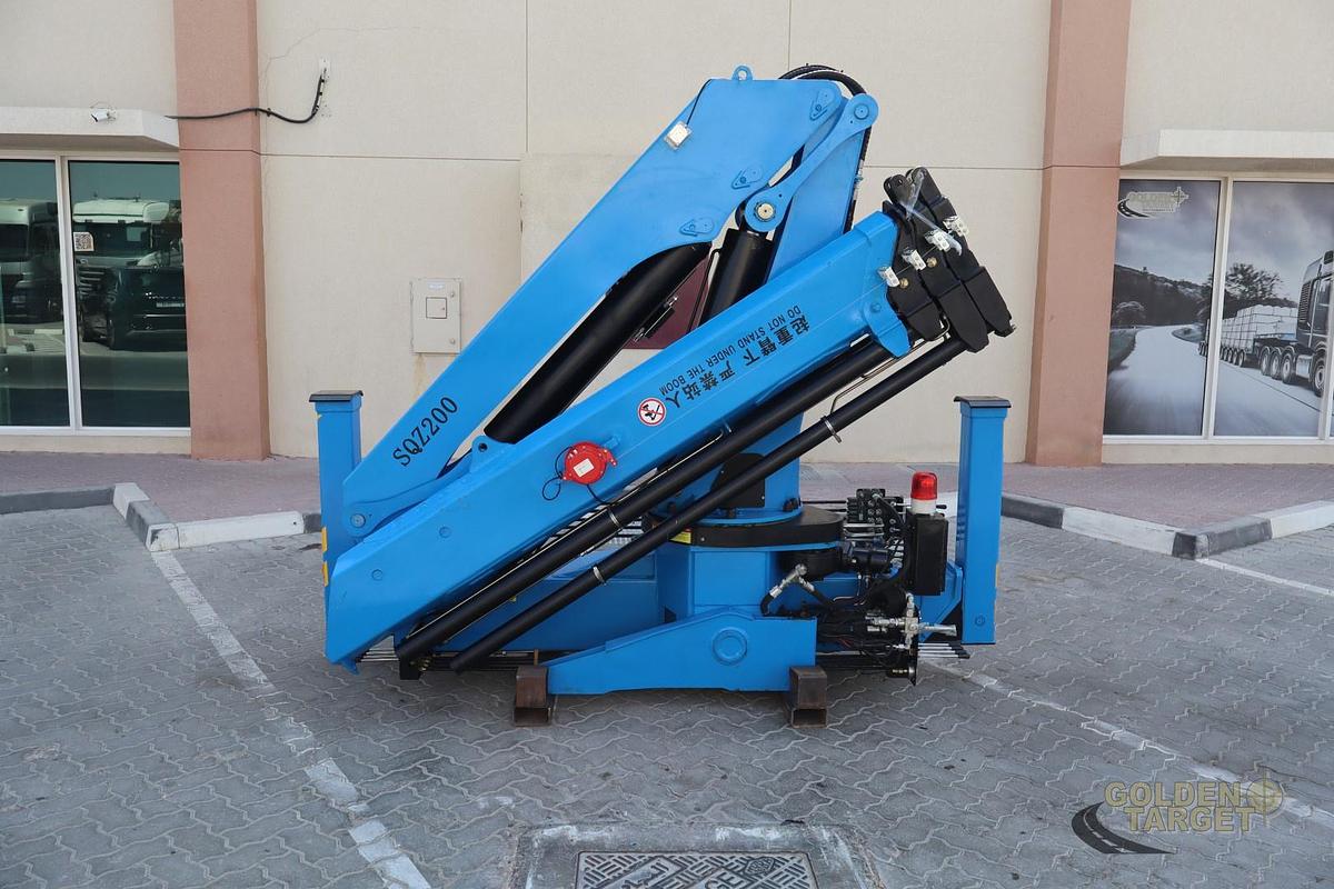 New CLW SQZ200-3 Knuckle boom (10-ton) Crane 2026