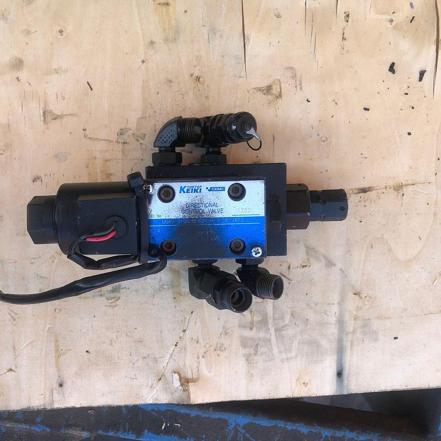 Used Tadano ATF-80 Directional Control Valve with Solenoid
