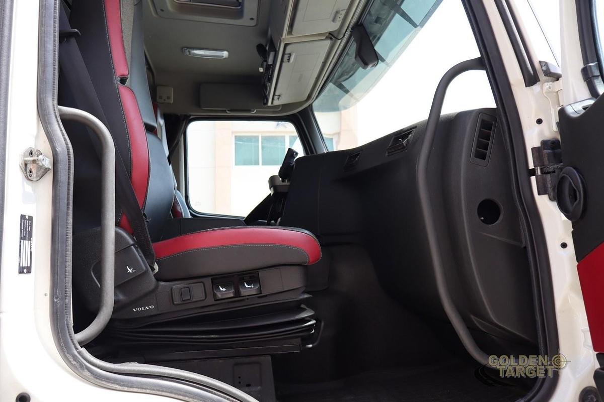 Used VOLVO  FM420 6x2 Double Skip Loader 2018