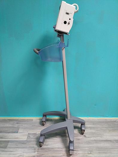 Gebraucht Datascope Trio Patientenmonitor auf Trolley mit Zubehör