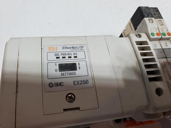 Used SMC EX250-SEN1 24vdc 100mA Input/Output SI Unit Compatible