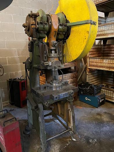 Usato PRESSA S.N. 25-30 TON