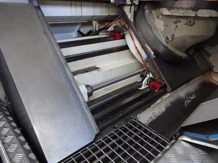 D'occasion Centre de fraisage 5 axes marque Huron type K2X8 / 5-axis milling center Huron K2X8