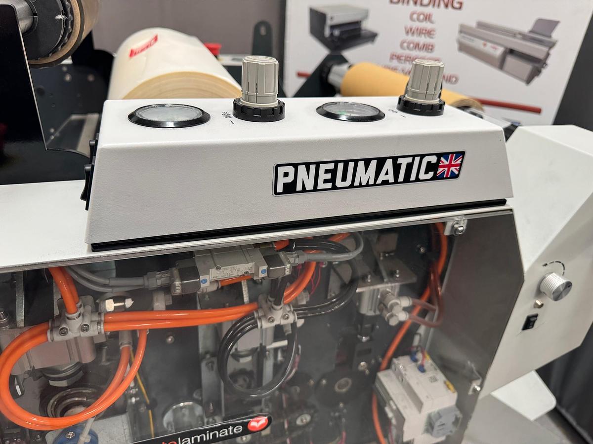 Refurbished Matrix 530DP Laminator with Omni-Flow Feeder