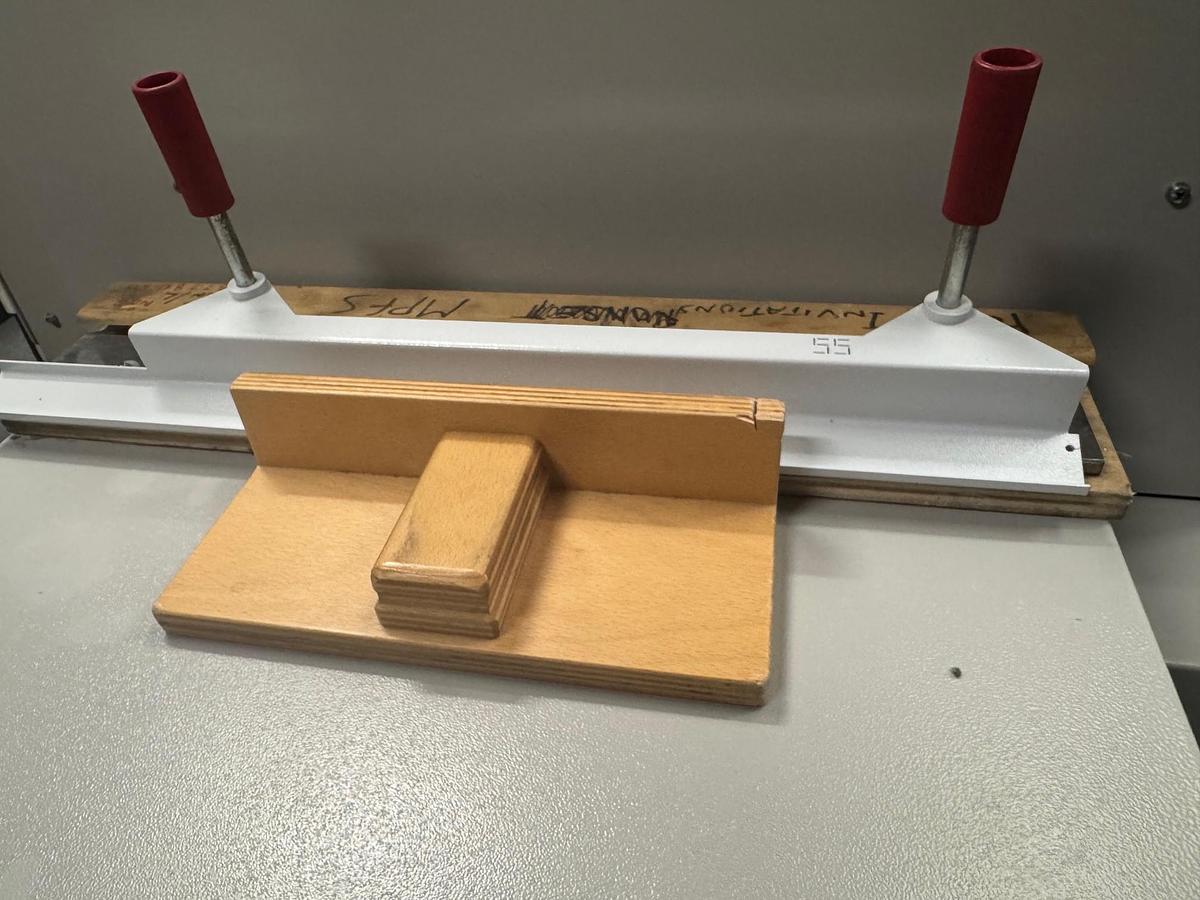 Refurbished EBA 551-06 Guillotine