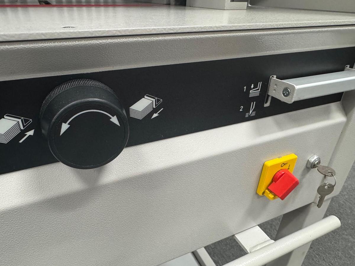 Refurbished Ideal 4860 Guillotine