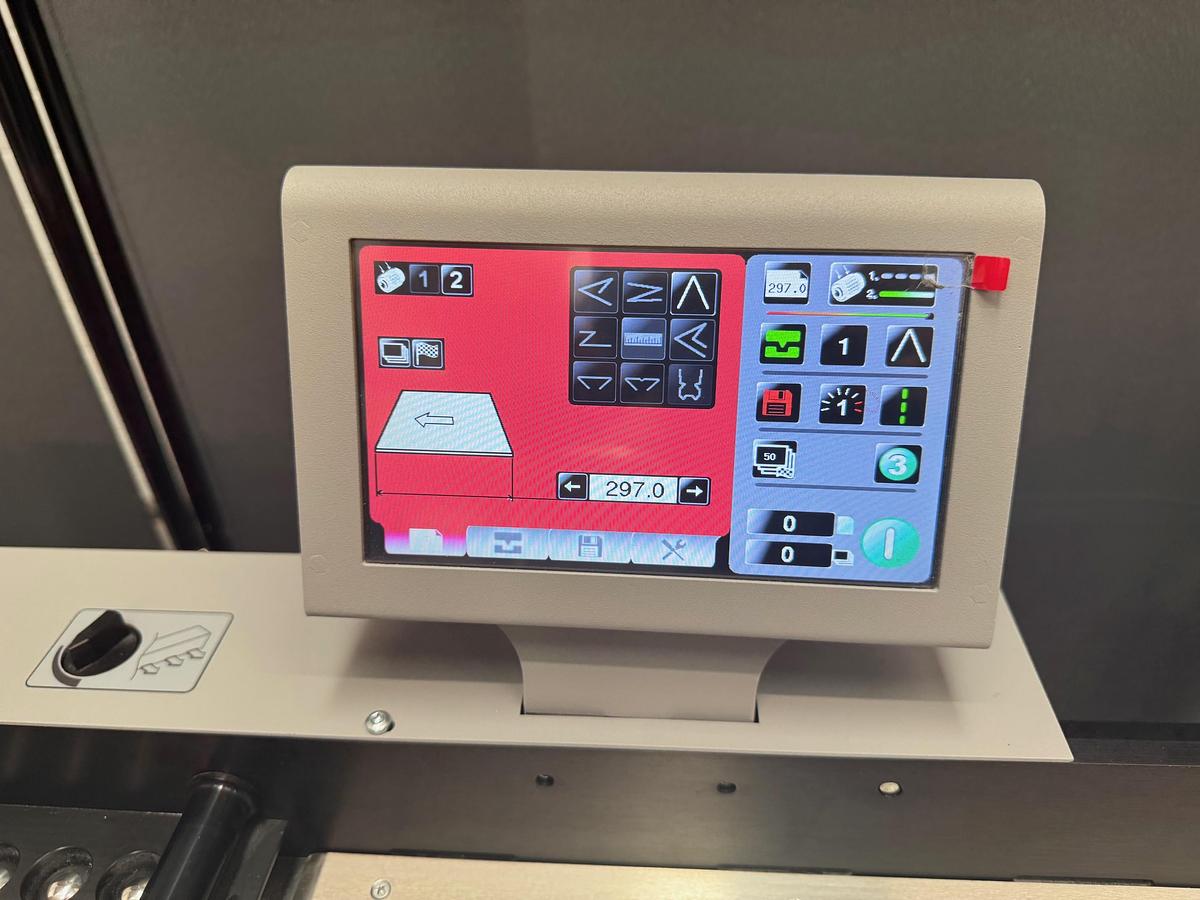 Refurbished Morgana AutoCreaser 33 Pro