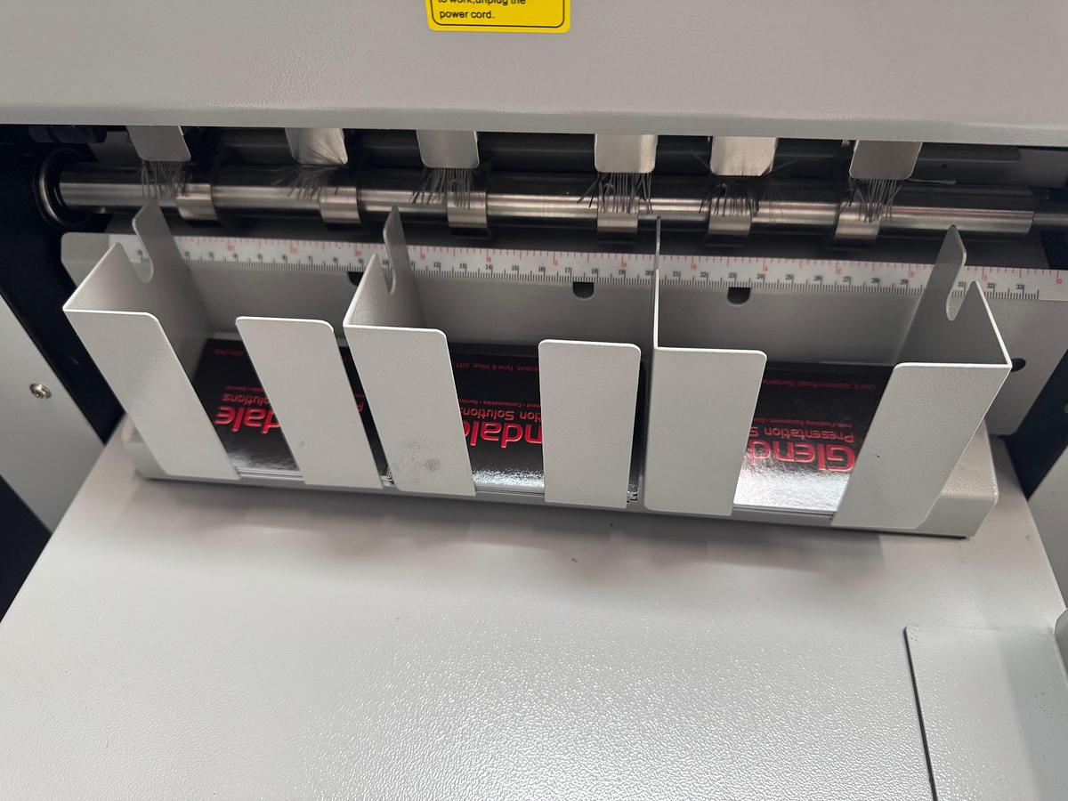 Refurbished Vivid MCC-35ASP Slitter Cutter Creaser