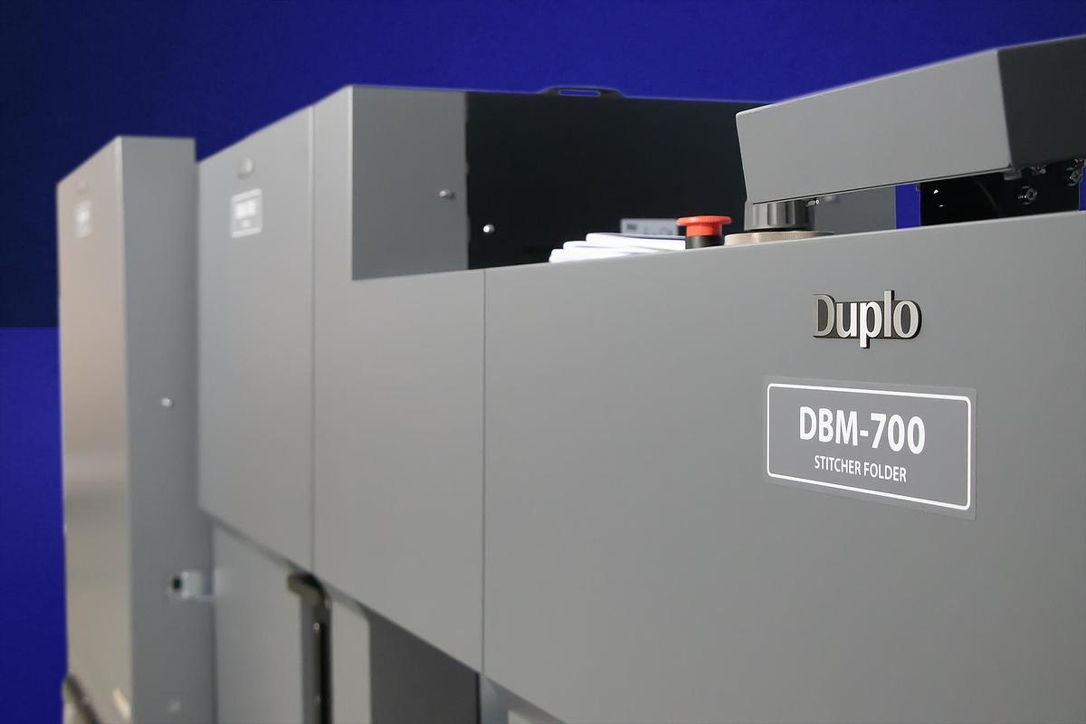 Duplo DBM700 Booklet System