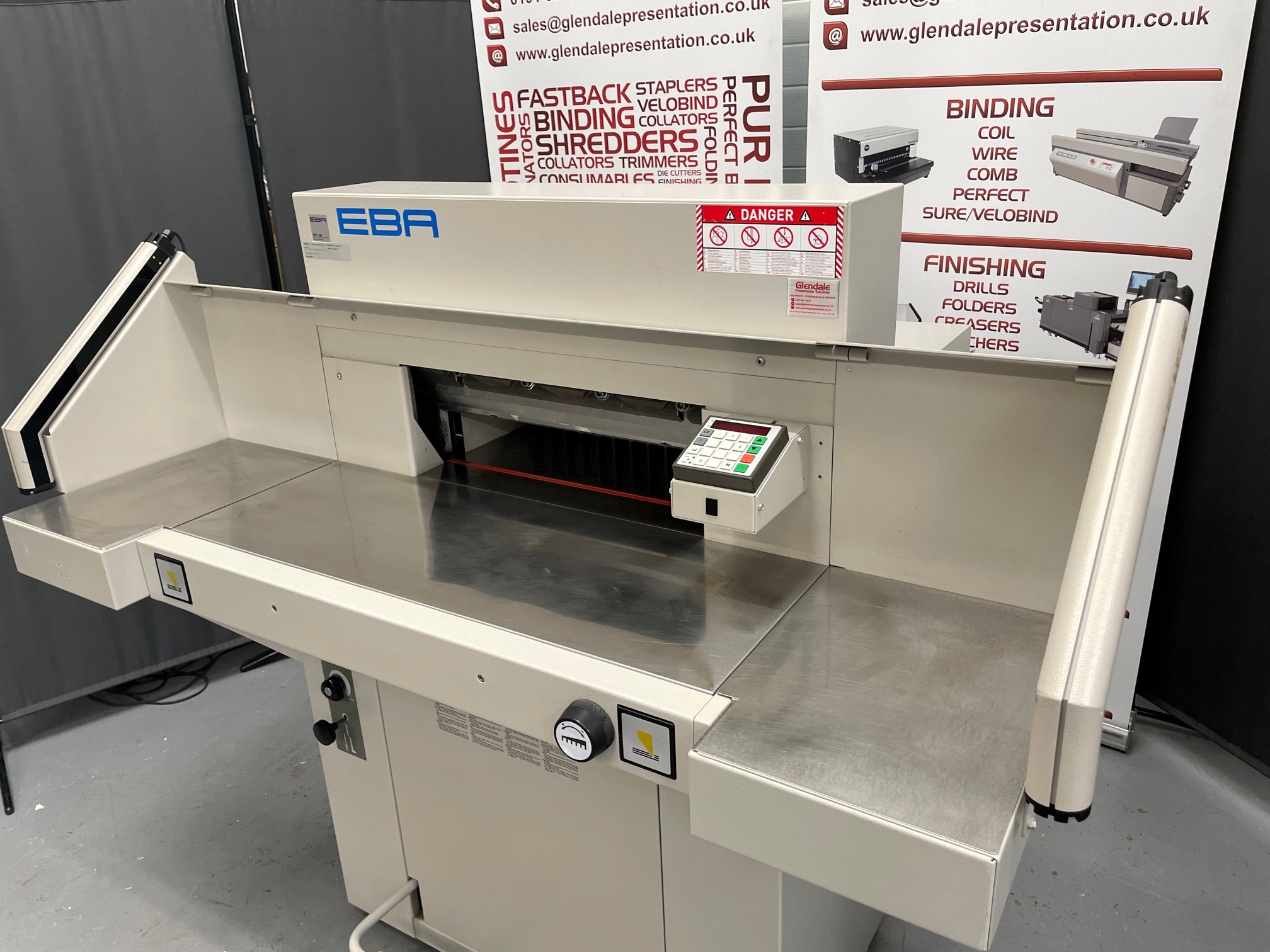 EBA 551Guillotine - Glendale Presentation Solutions
