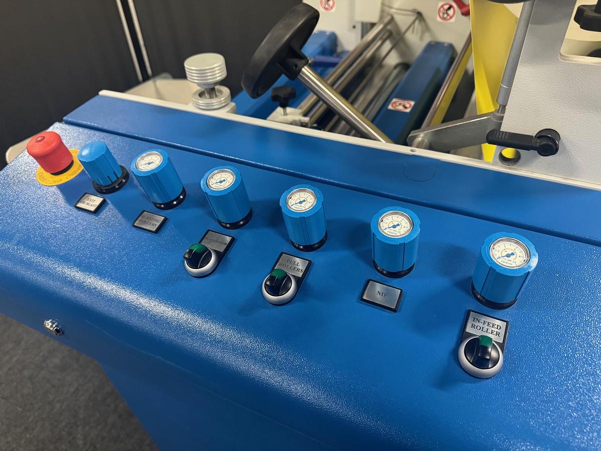 Refurbished D&K Jupiter 35 Laminator