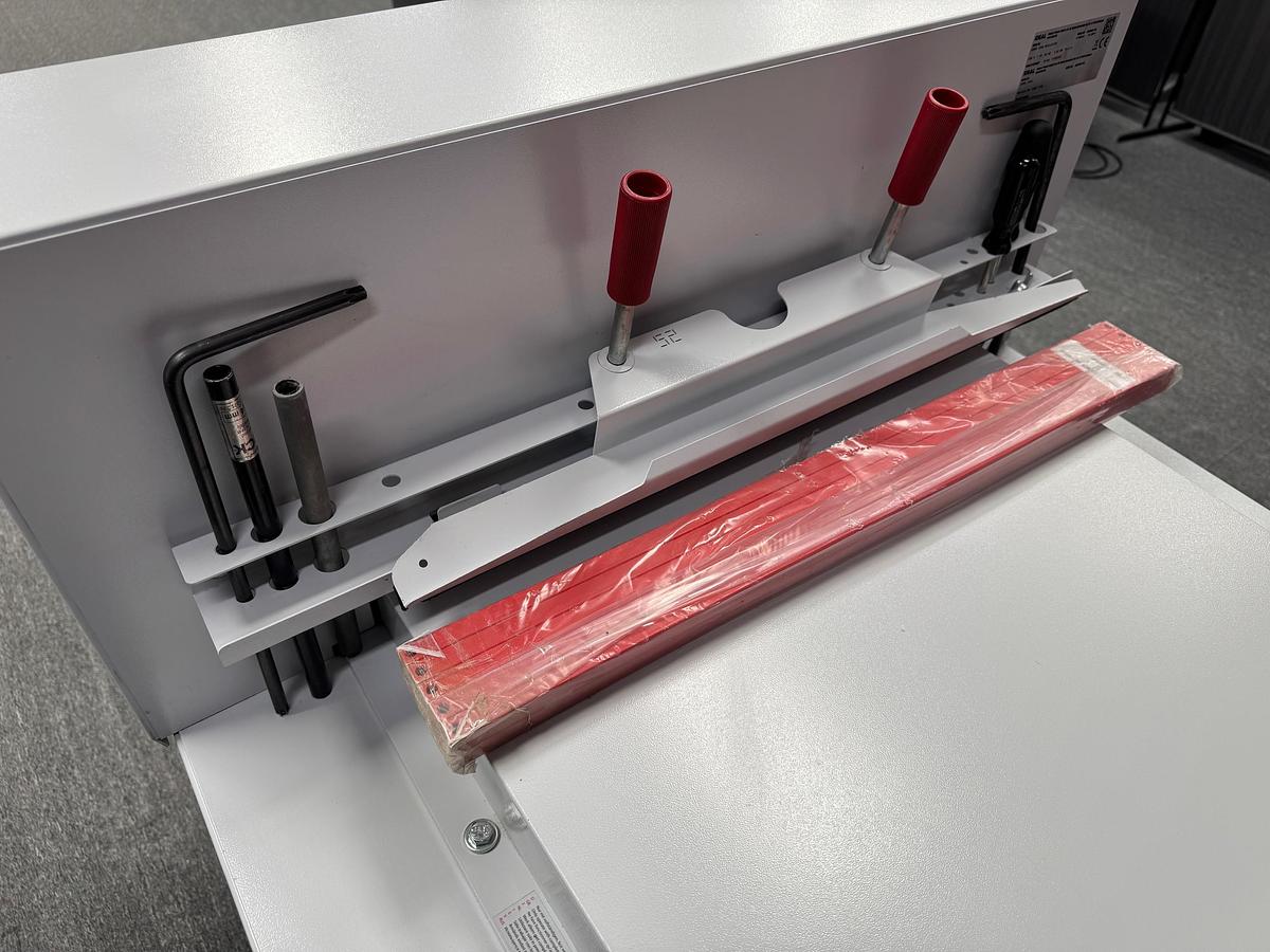 Refurbished Ideal 5255 Guillotine