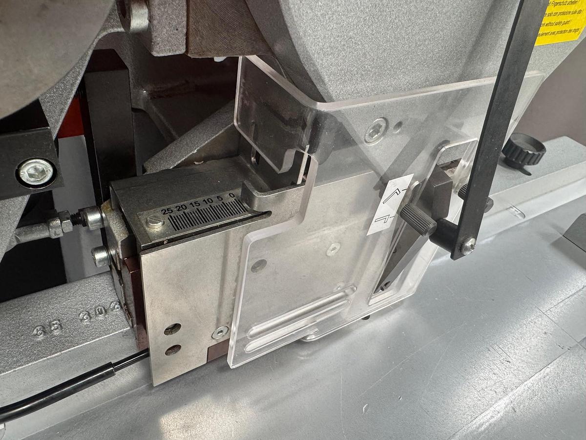 Used Economy 25/40 Paper Stitching Machine