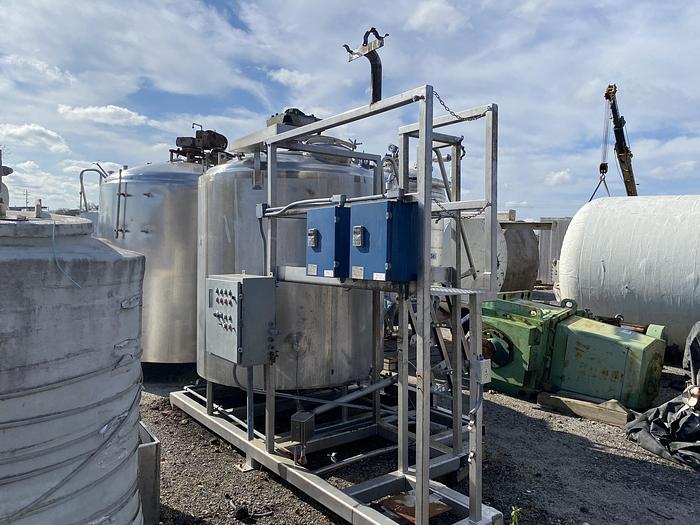 Used 2004 Used Process Skid With 1000 gallon SS mix tank
