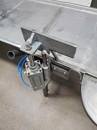 Used 2009 justus.jahn@chicagowood.fi Complete slaughtering and BAYLE plucking plant for turkeys (poultry)