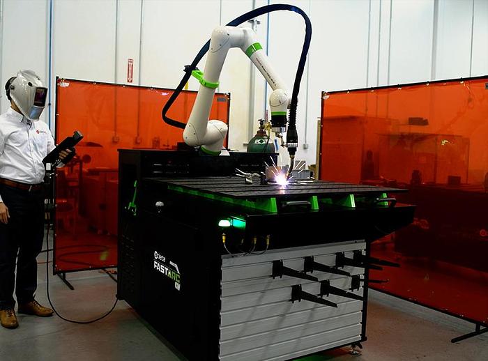 Acieta Fast Arc Cobot