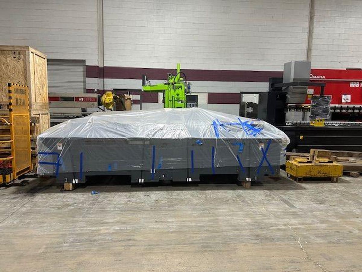 Used 2017 Mitsubishi 4020 RX-FZ 8kw Fiber Laser