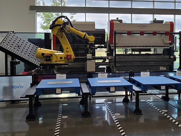 Acieta Mitsubishi Automated Robotic Press Brake Cell