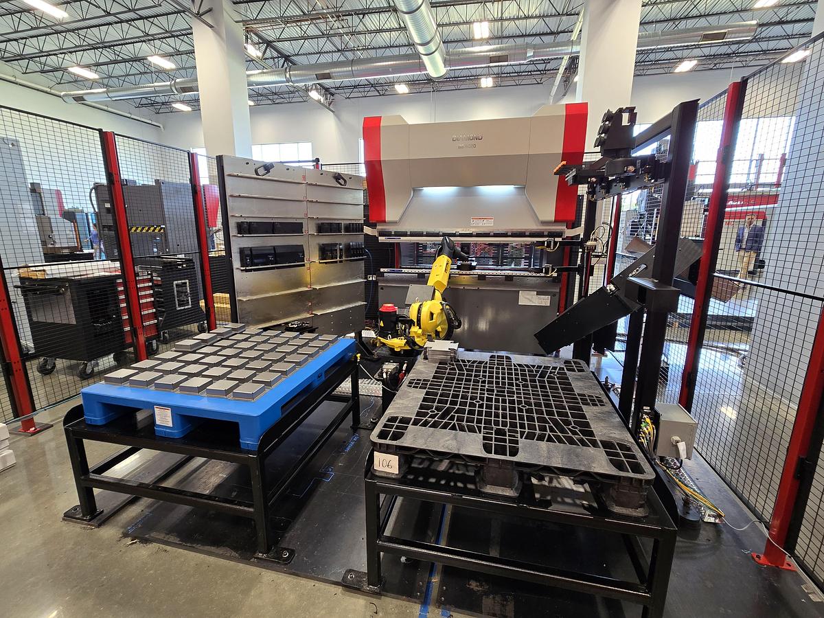 2025 Mitsubishi Mitsubishi Fast Bend Cell