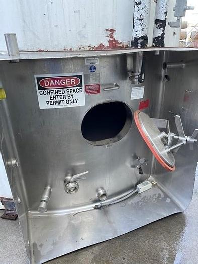 Used 10,000 Gallon Vertical Stainless Steel Jacketed Tank