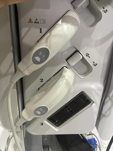 Gebraucht Hitachi/Aloka Noblus Ultraschallgerät auf Cart mit 2 Ultraschallsonden