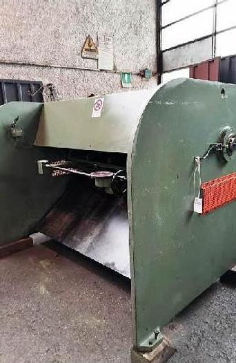 Usato CESOIA A GHIGLIOTTINA RIBLDI FERMO DA MM 2050