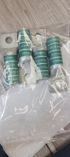 LOT OF 4 NEW BURNDY YA36 N600 COMPRESSION LUG GREEN DIE22 472/22(B17)