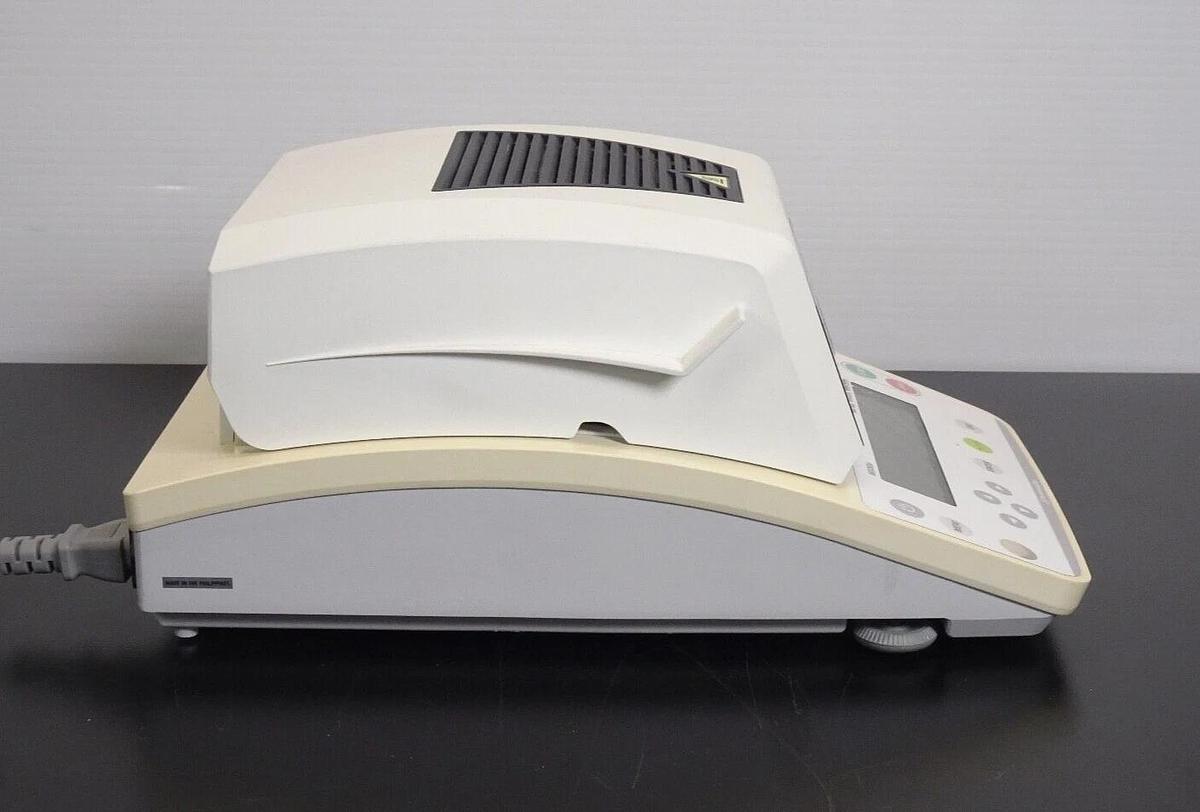 Used Shimadzu MOC63u Moisture Analyzer Balance – 60g x 0.001g – Tested
