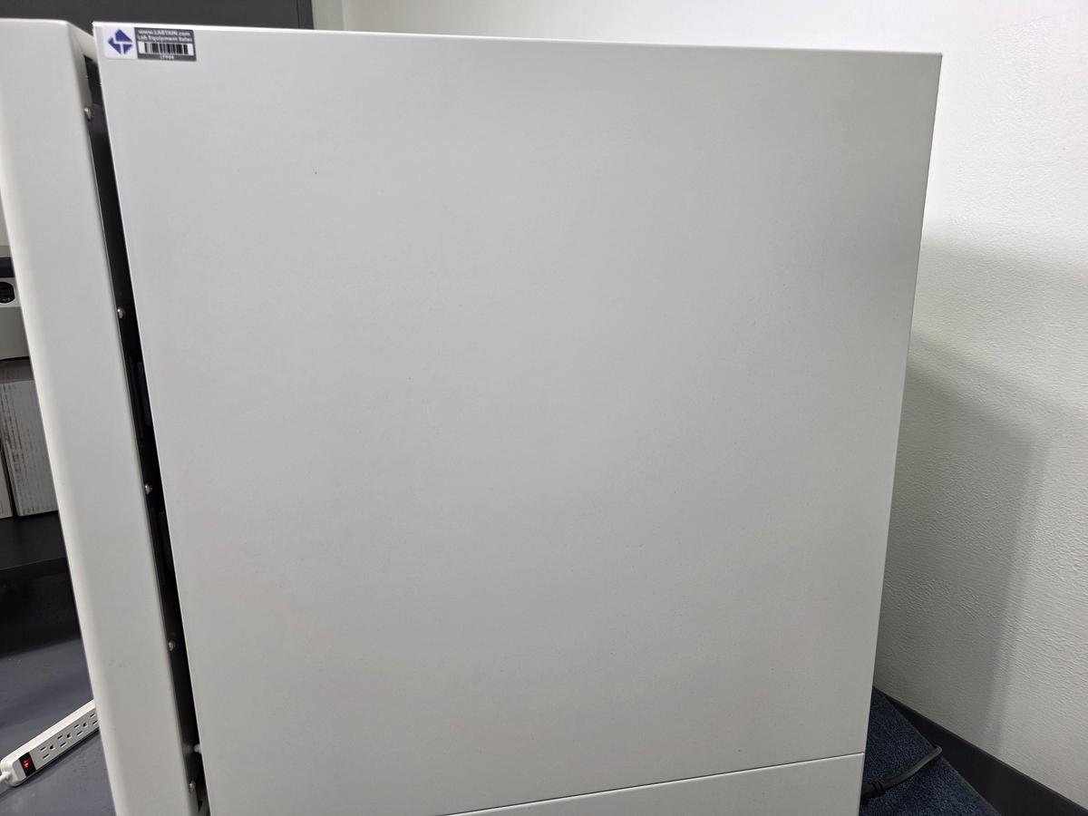 Used Cole-Parmer StableTemp 52412-77 Mechanical Convection Oven (2.1 cu ft) Used