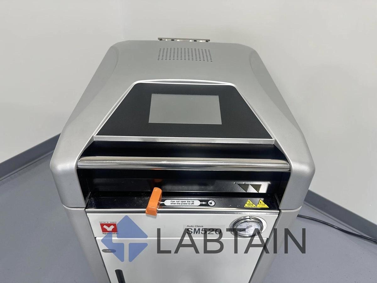 Used Yamato Scientific SM520 Laboratory Sterilizer Autoclave – 50 L Capacity