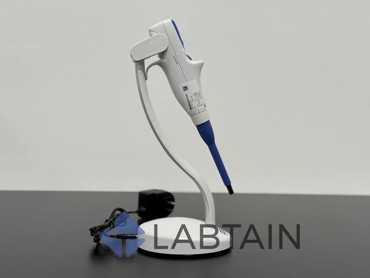 Used BIOHIT (Sartorius) eLINE Electronic Pipette e1000 with Charging Stand