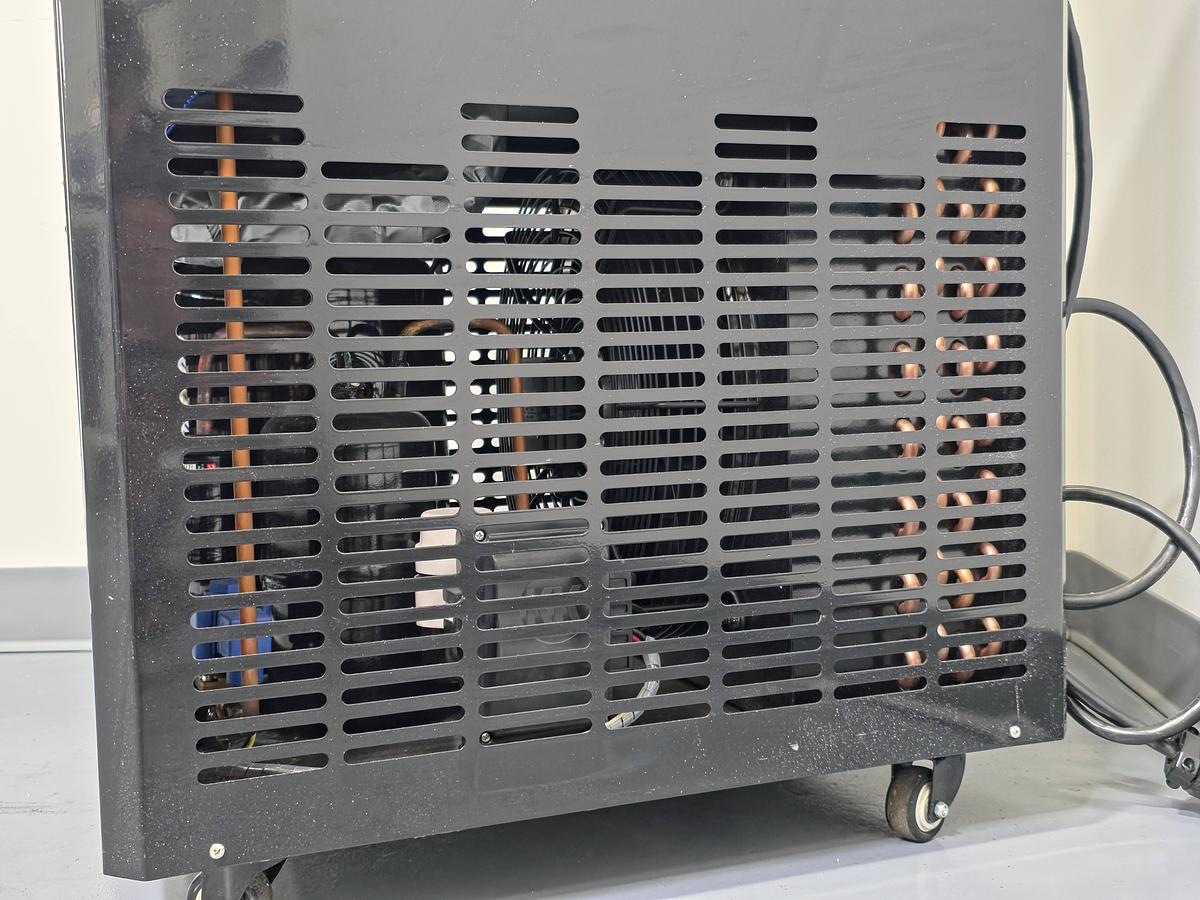 Used USA Lab UC-30/40 Refrigerated Circulator Chiller (220V) Used