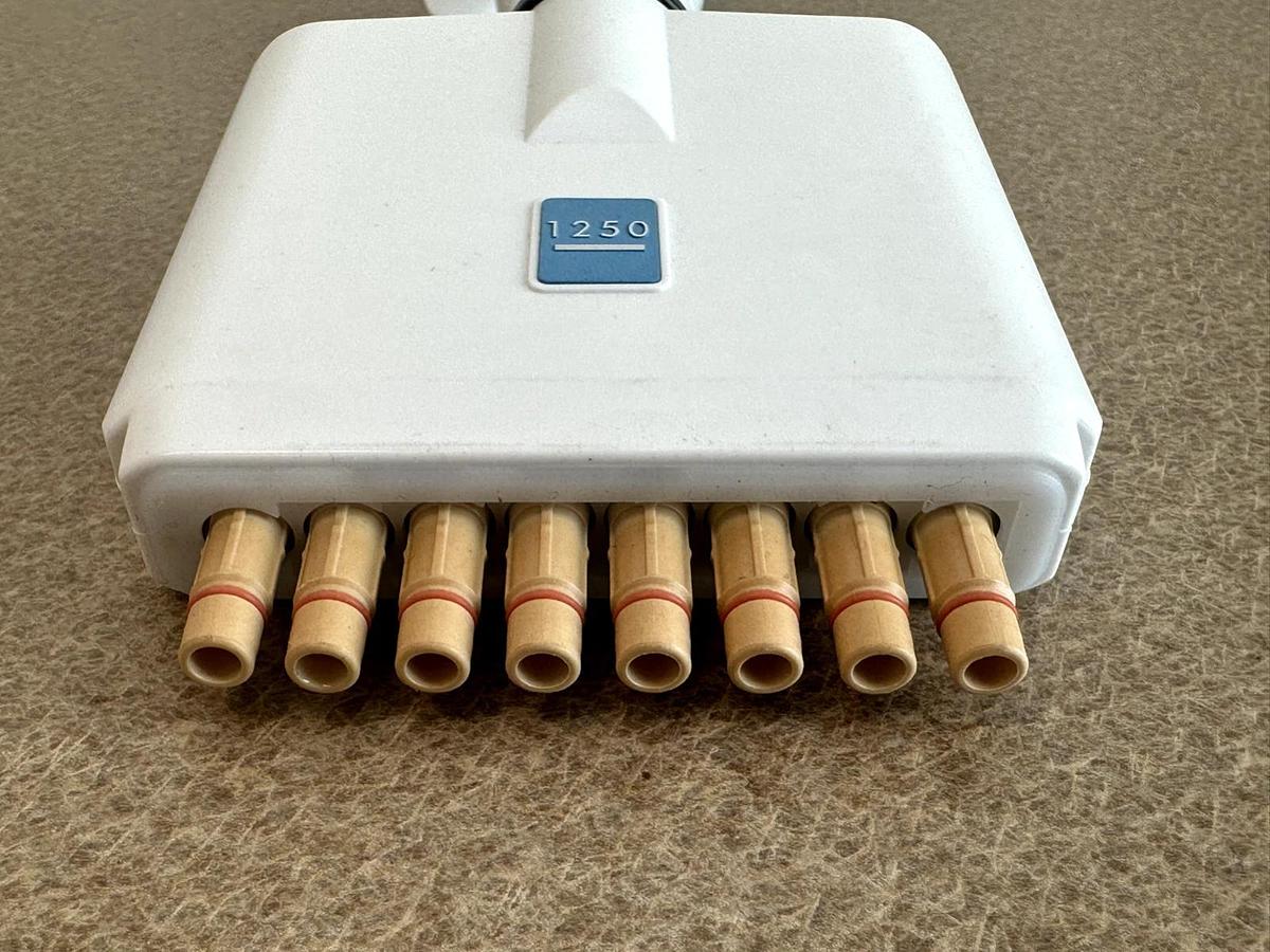 Used Integra VIAFLO 8-Channel Electronic Pipette 1250 µL – 50–1250 µL – P/N 4624 – Tested – Quick Shipping