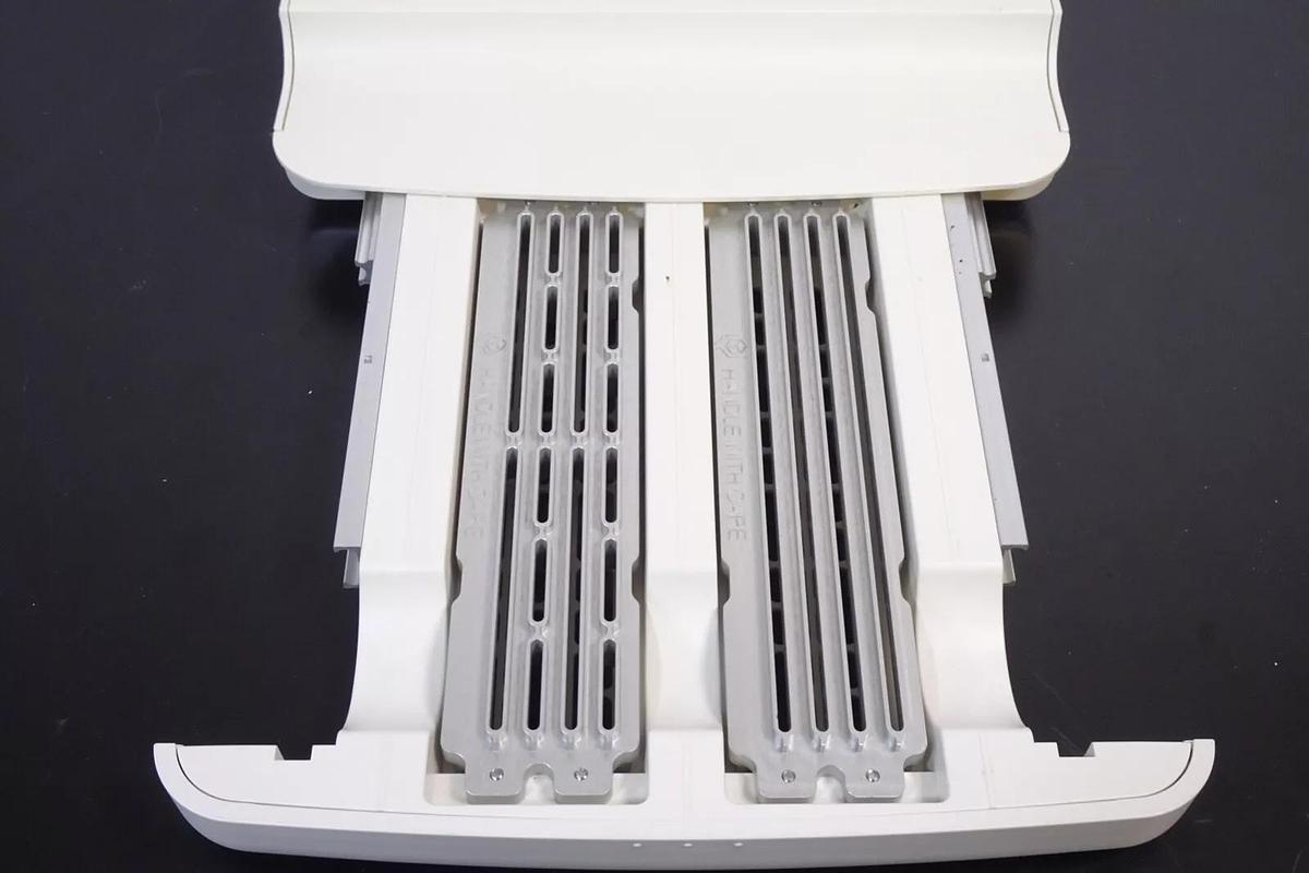 Used Invitrogen / Thermo Fisher Scientific iBind Flex Western Device SLF2000