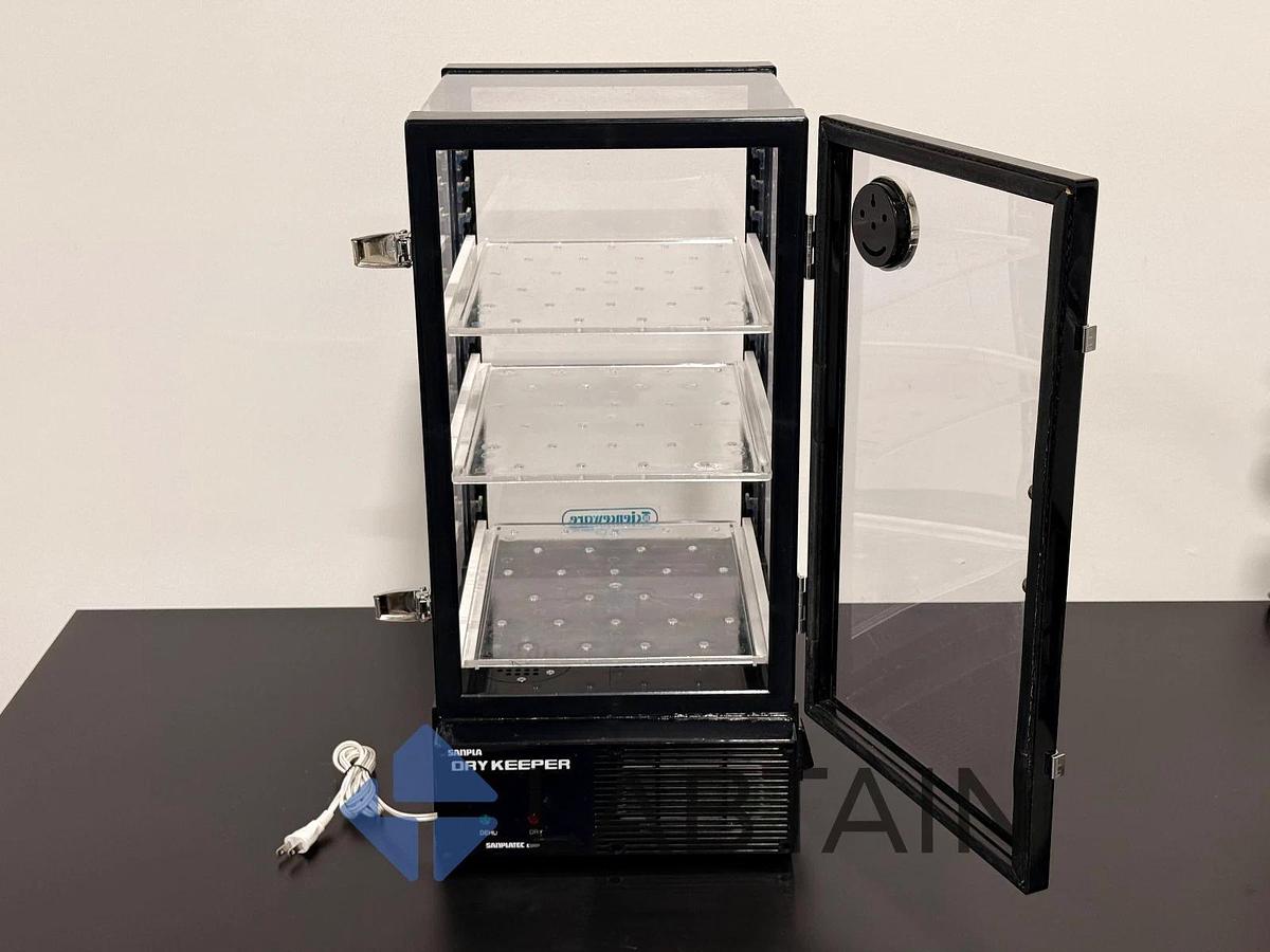 Used Sanplatec Corp Dry Keeper Vertical Auto-Desiccator Cabinet