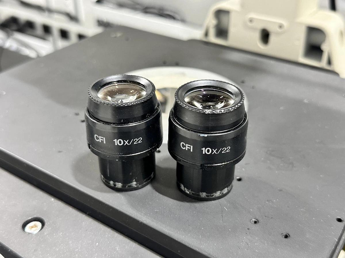 Used Nikon Eclipse TE300 scope with Nikon Light engine and Objectives: 4x, 10x , 20x