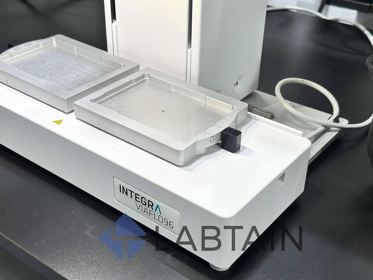 Used Integra VIAFLO 96 Electronic Pipetting System with 12.5 µL Head – 96-Channel – S/N 21092463 / Head S/N 10489 – Excellent Condition