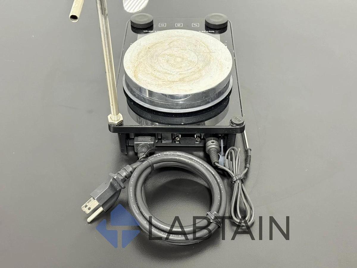 Used IKA PLATE S001 Digital Heating Magnetic Stirrer | 220017805