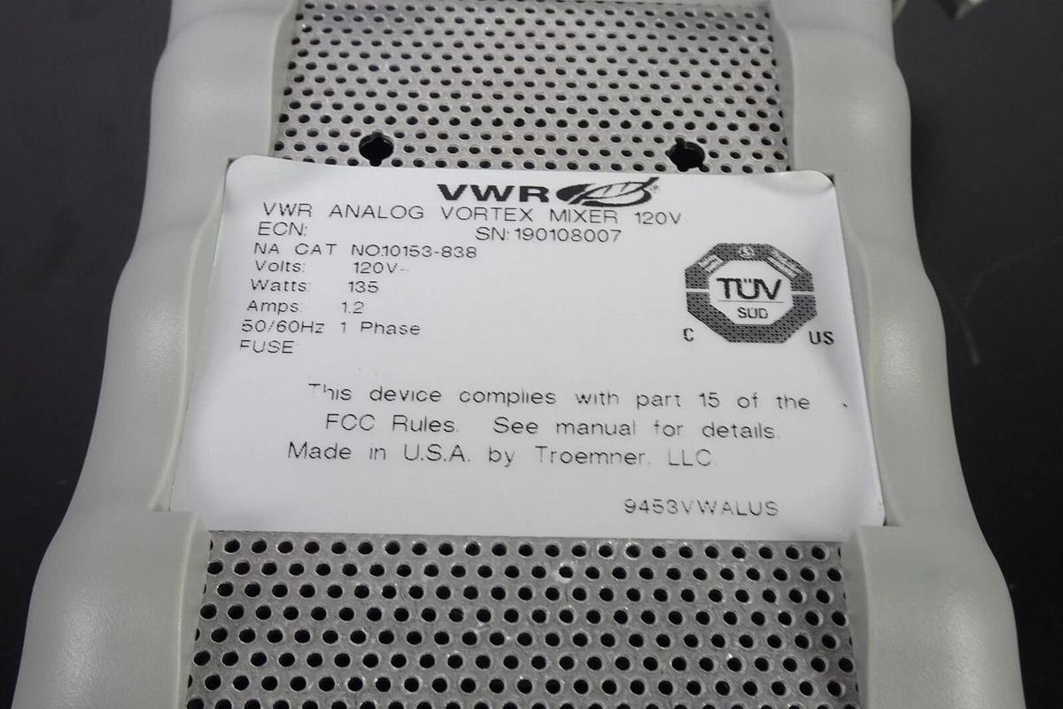 Used VWR 10153-838 Analog Vortex Mixer