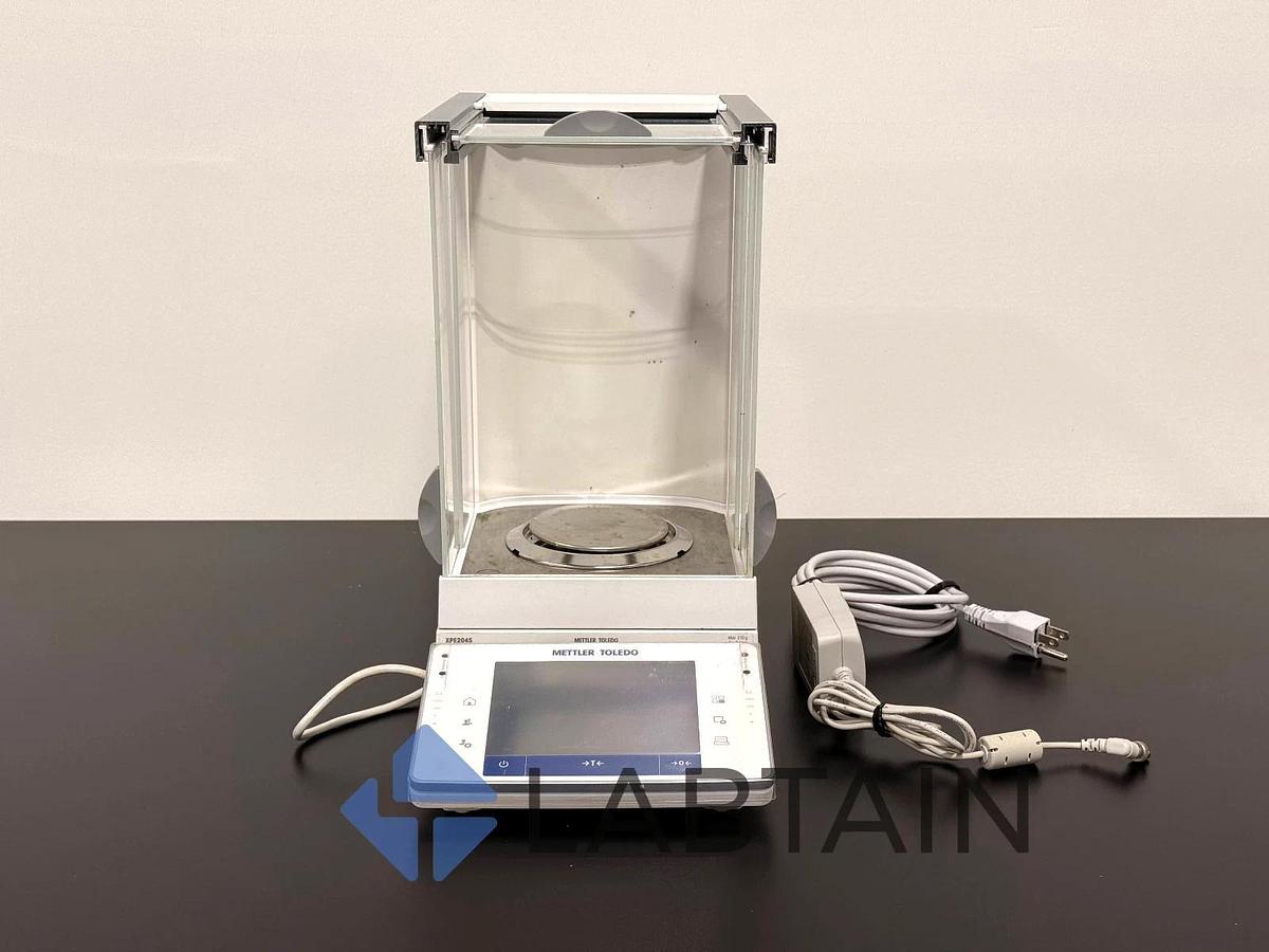 Used METTLER TOLEDO XPE204S Analytical balance